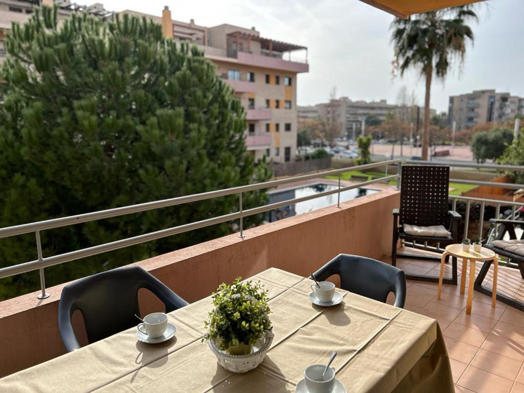 Apartamentos Los Tulipanes Salou Exterior foto